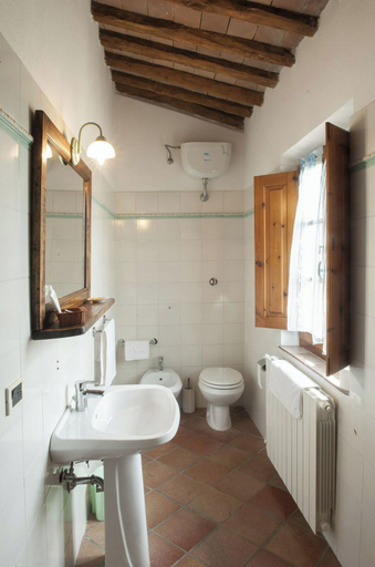 Room 4, Paterno 406 in San Gimignano, Siena