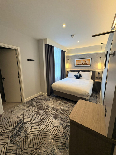 Room 2, Four Points Flex By Sheraton London Victoria, London
