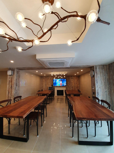 Food & Drinks 5, Uneed Business Hotel, Chilgok