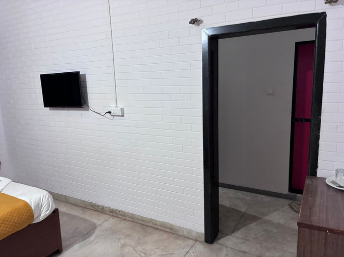 Room 2, Aatithi Stay, Raigarh