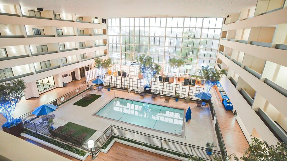 Sport & Beauty 2, Atrium Hotel and Suites DFW Airport South, Irving