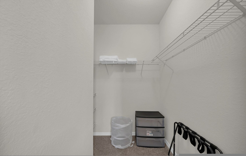 Room 4, Modern 2BR 2BA Pool Gym Near Airport 8, Hillsborough