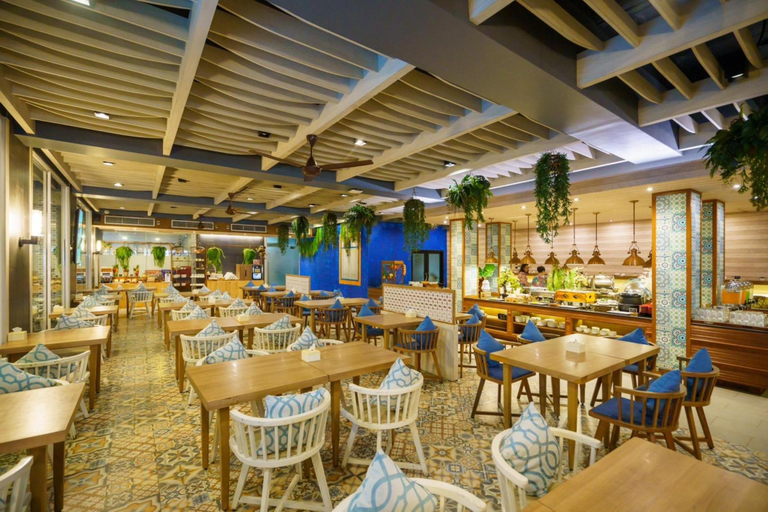 Food & Drinks 4, Maldives Beach Resort Sha Extra Plus, Tha Mai