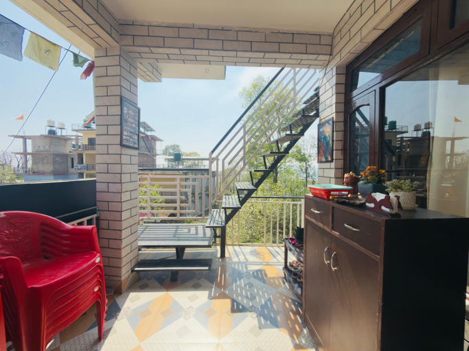Balcony/terrace 2, Let's Take it Easy Bir Homestay, Kangra