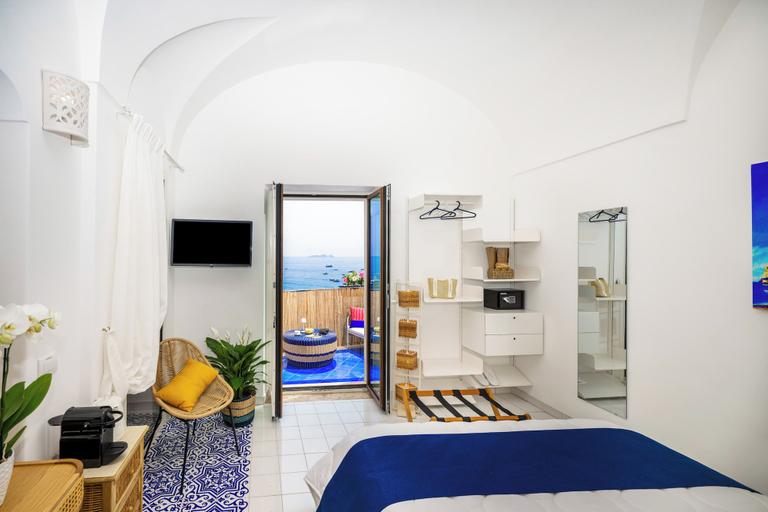 Bedroom 2, Maison Cherie, Salerno