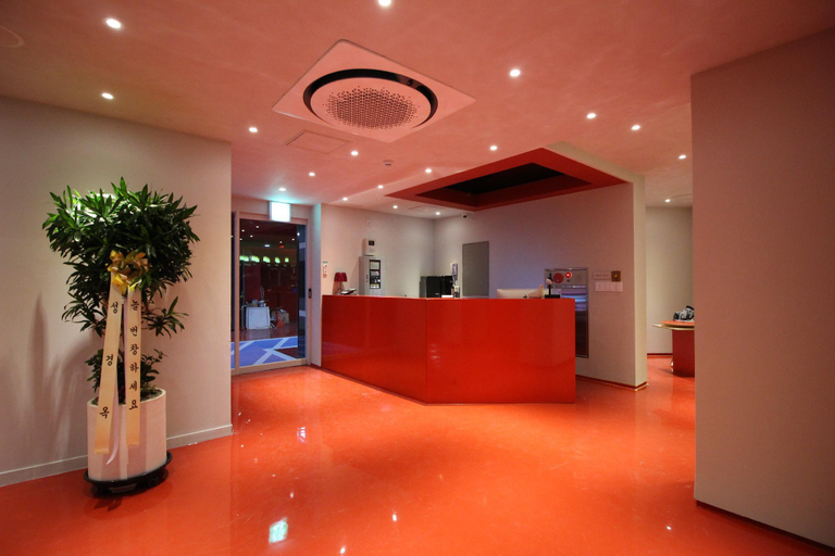 Public Area 2, Bobo Hotel, Mapo