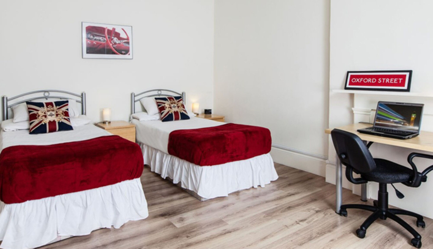 Bedroom, Twin Ensuite Bedroom at Rathbone place, London