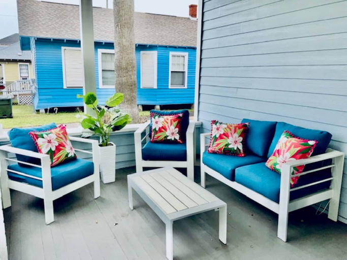 Terrace/patio 3, Coastal Cove Near Beach, Galveston