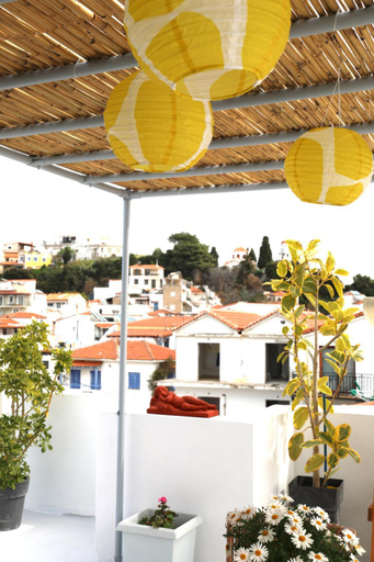 Others 4, Albertoshouse, Thessaly