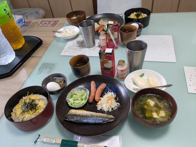 Food & Drinks 3, 民泊サライ七城, Kikuchi