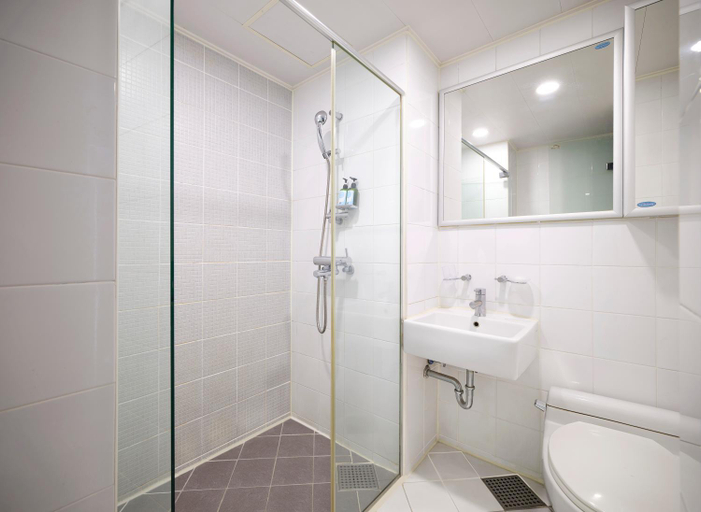 Bathroom 5, Western Coop Residence Dongdaemun, Jung