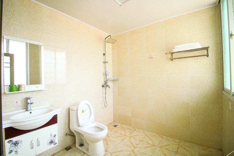 Bathroom 3, Xiamen Jingchu Huashe Inn, Xiamen