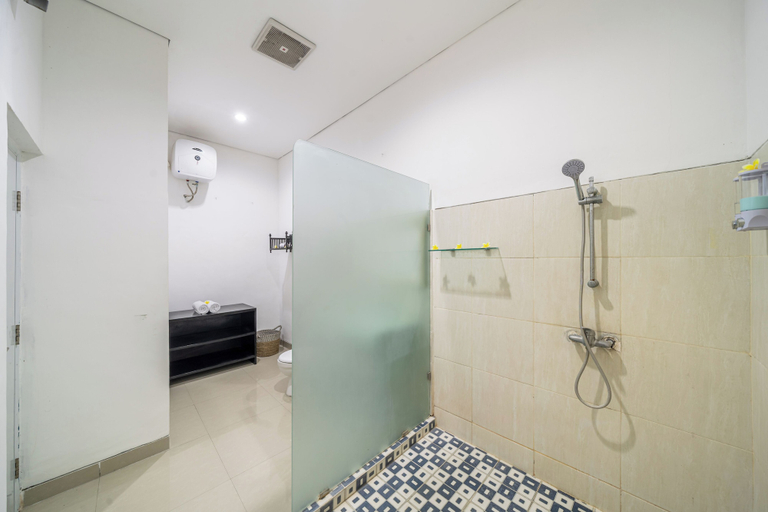 Bathroom 4, Q LE Villas, Badung