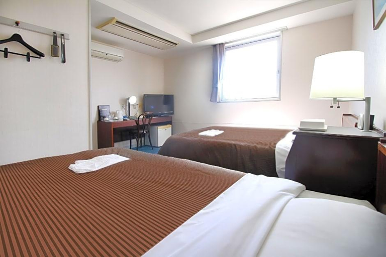 Bedroom 2, ロイヤルイン掛川(ステーションホテル2), Kakegawa