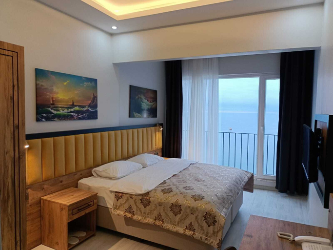 Bedroom 5, The Marine Hotel, Arsin