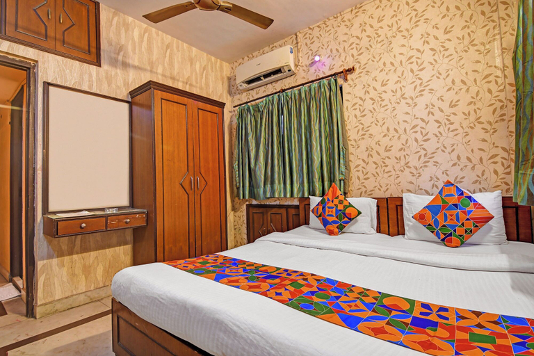Room 4, Fabhotel Step Inn Stays, South 24 Parganas
