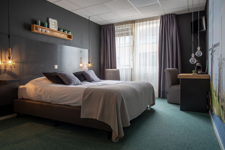 Bedroom 2, Hotel Lowietje Lisse - Keukenhof, Lisse