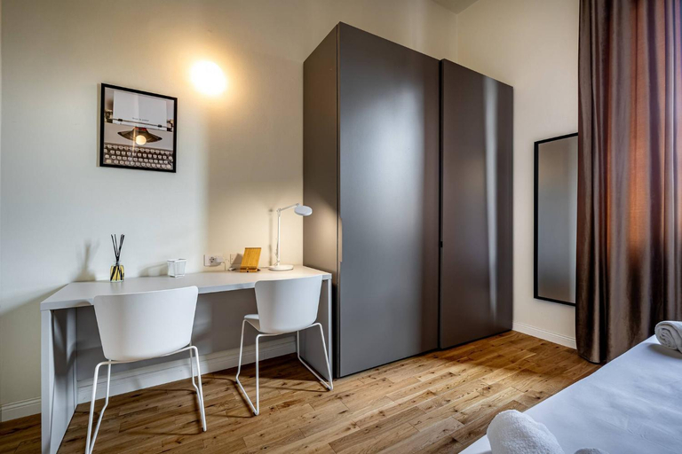 Bedroom 2, YD Romito design apartments, Florence