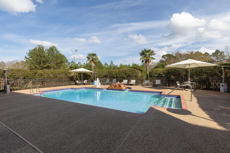 Sport & Beauty 5, La Quinta Inn & Suites Nacogdoches, Nacogdoches