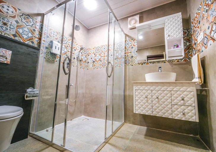 Bathroom 4, Lauriston Villa Ooty by VOYE HOMES, The Nilgiris