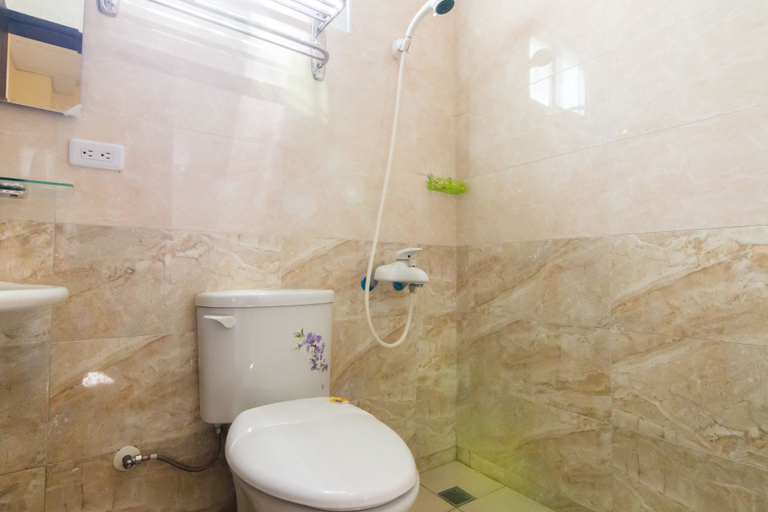 Bathroom 5, Oriental Blue Smart Stay (民宿編號1169號), Taitung