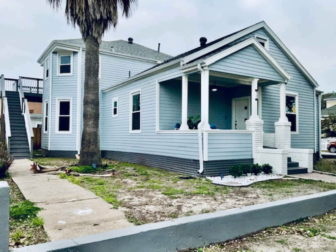 Exterior 4, Coastal Cove Near Beach, Galveston