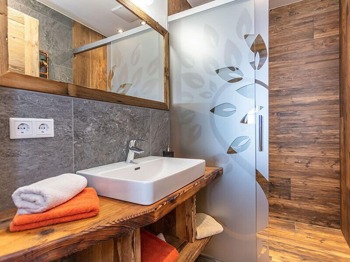 Bathroom 4, Hotel Pension Seighof in Saalbach, Zell am See