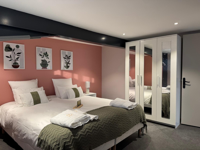 Room 5, Résidence du Champ Lamet, Puy-de-Dôme