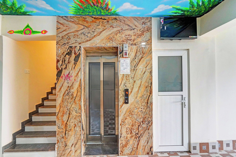 Elevator 5, Fabhotel Ultra Stay, Khordha