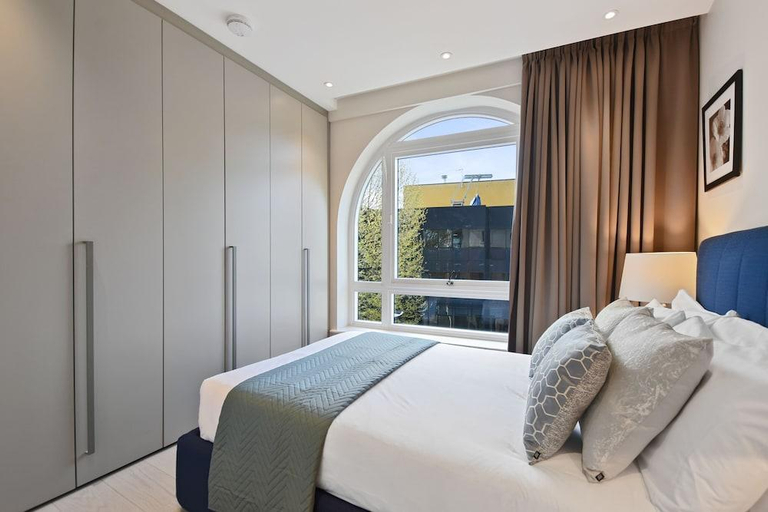 Bedroom 2, Vauxhall Bridge Road by Aeria Apartments, London
