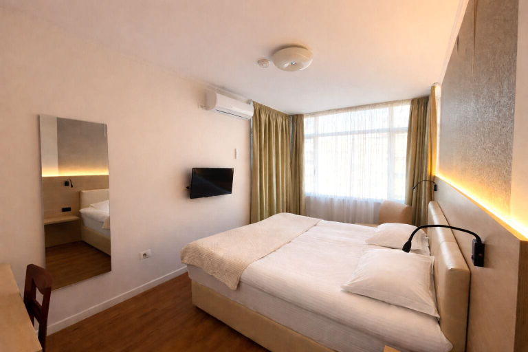 Bedroom 3, Signature Idea Hotel, Tiranës