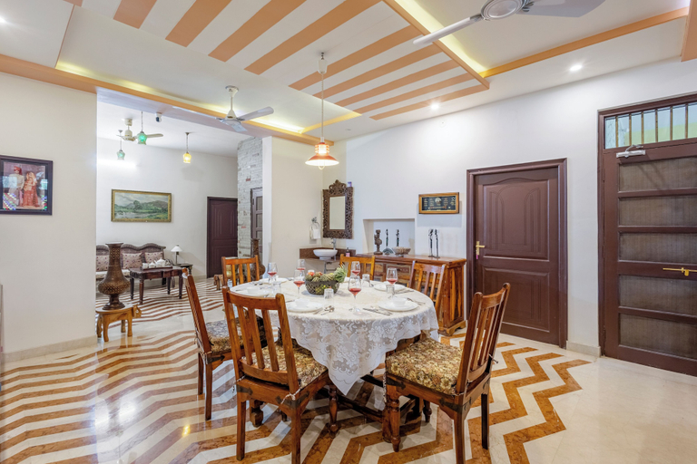Dining 5, Alaya Stays Abhimanyu Mansion Pearl, Udaipur