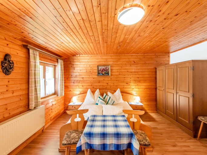 Room 4, Holiday Home in Zillertal Near Ski Slopes, Schwaz