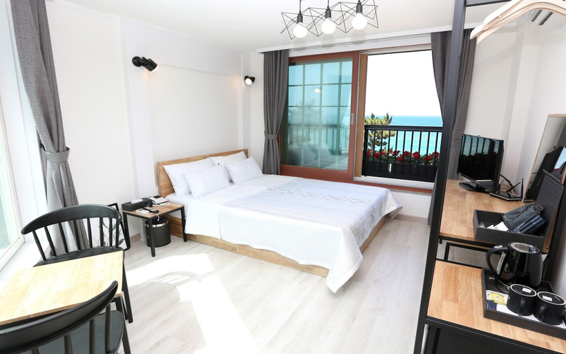 Bedroom 2, Gangneung Gyeongpodae Hotel Rang, Gangneung