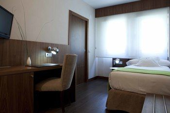 Others 2, Hotel Ópera, Madrid