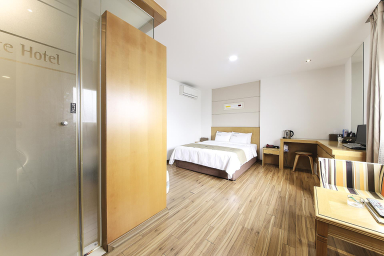 Bedroom 4, Yeosu Wate, Yeosu