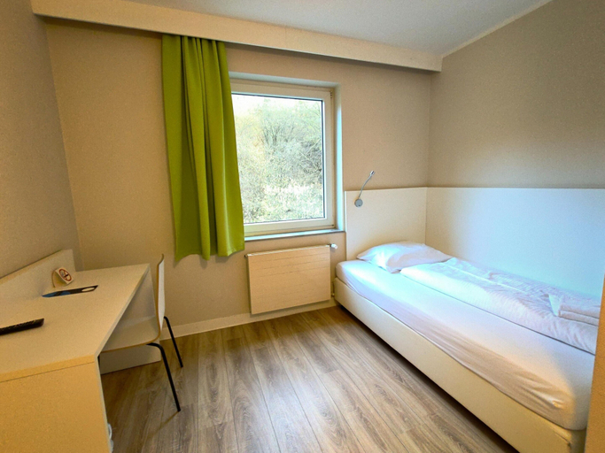 Room 3, Bendorf Hotel by Belvilla Single Room, Mayen-Koblenz