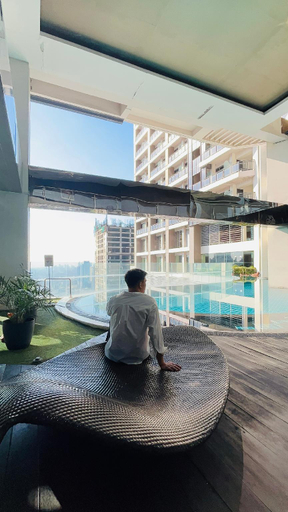 Others 2, Gramercy Residences with Free Pool, WIFI, Sauna and Gym, Makati City