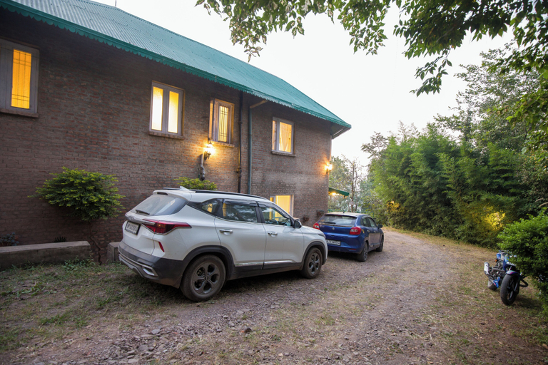 Property grounds 4, Alaya Stays Chalet Vie 3 BHK Villa, Solan