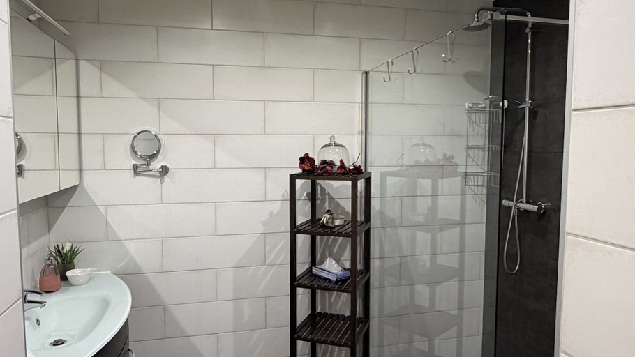 Bathroom 2, Mühls Apartments, Osterode am Harz