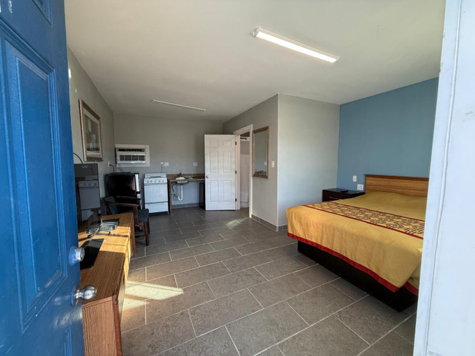 Bedroom, Bel-Air Motel, Jim Wells