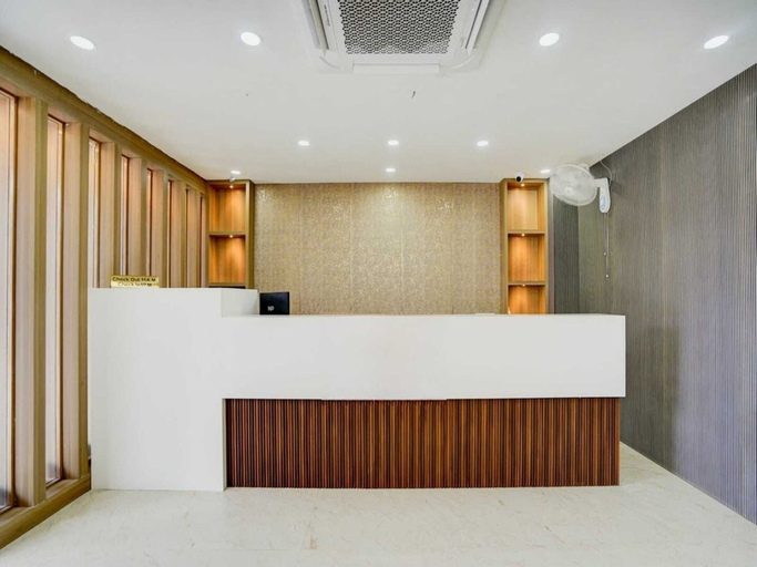 Reception 5, Townhouse Khojwa Post Office, Varanasi