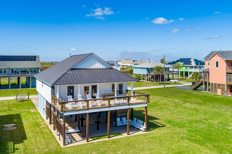 Exterior 2, 1 Crenshaw 3 Bedroom Home, Galveston