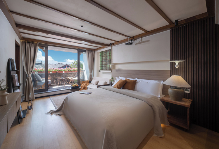 Room 4, Lijiang Fog Gallery Hotel, Lijiang