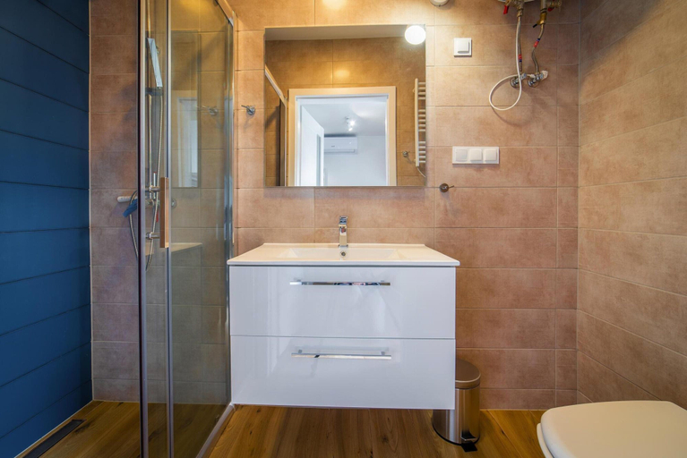 Bathroom 4, Holiday Homes With Pool, Close to the Beach, Gryfice