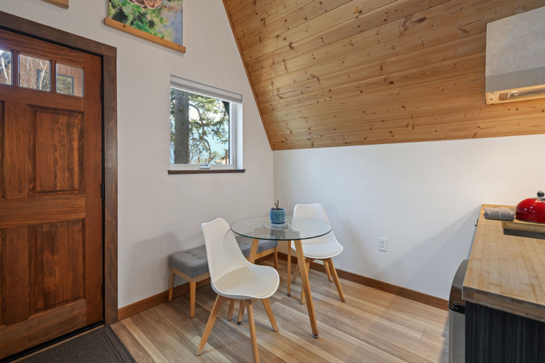 Dining 5, Artbliss, Skamania