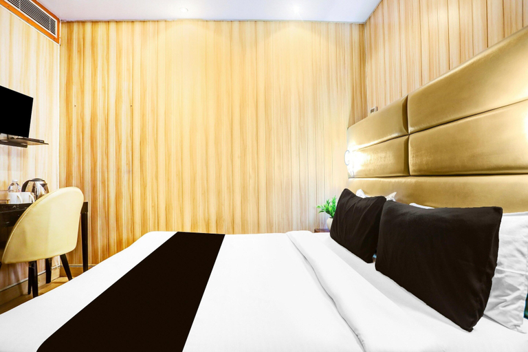 Room 5, Deluxehotel Riash, Kaushambi