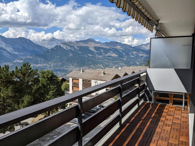 Balcony 3, Cosy Apartment in a Central Location, Conthey