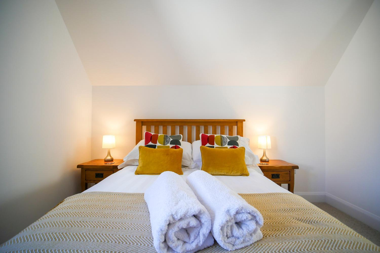Bedroom 2, Pinewood Cottage Apartment & B&B Inverness, Highland