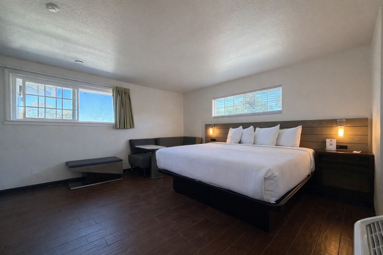 Bedroom 2, Fisherman's Cove Inn, Monterey